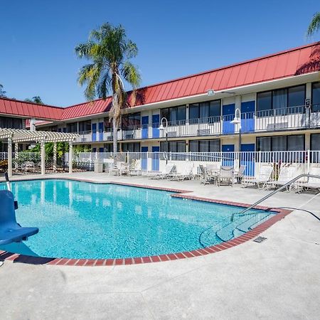Econo Lodge Palm Harbor - Clearwater ภายนอก รูปภาพ