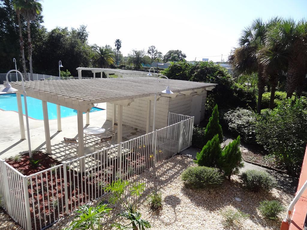 Econo Lodge Palm Harbor - Clearwater ภายนอก รูปภาพ
