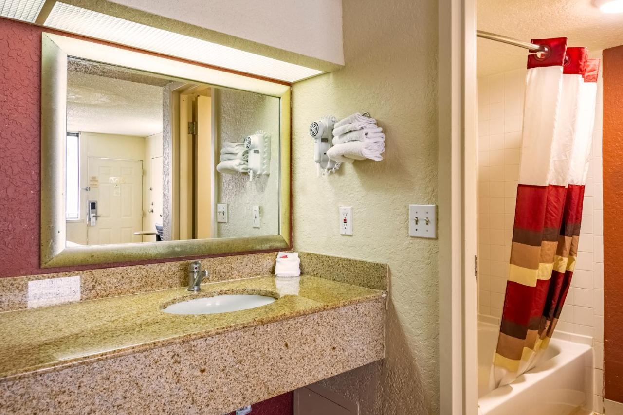 Econo Lodge Palm Harbor - Clearwater ภายนอก รูปภาพ