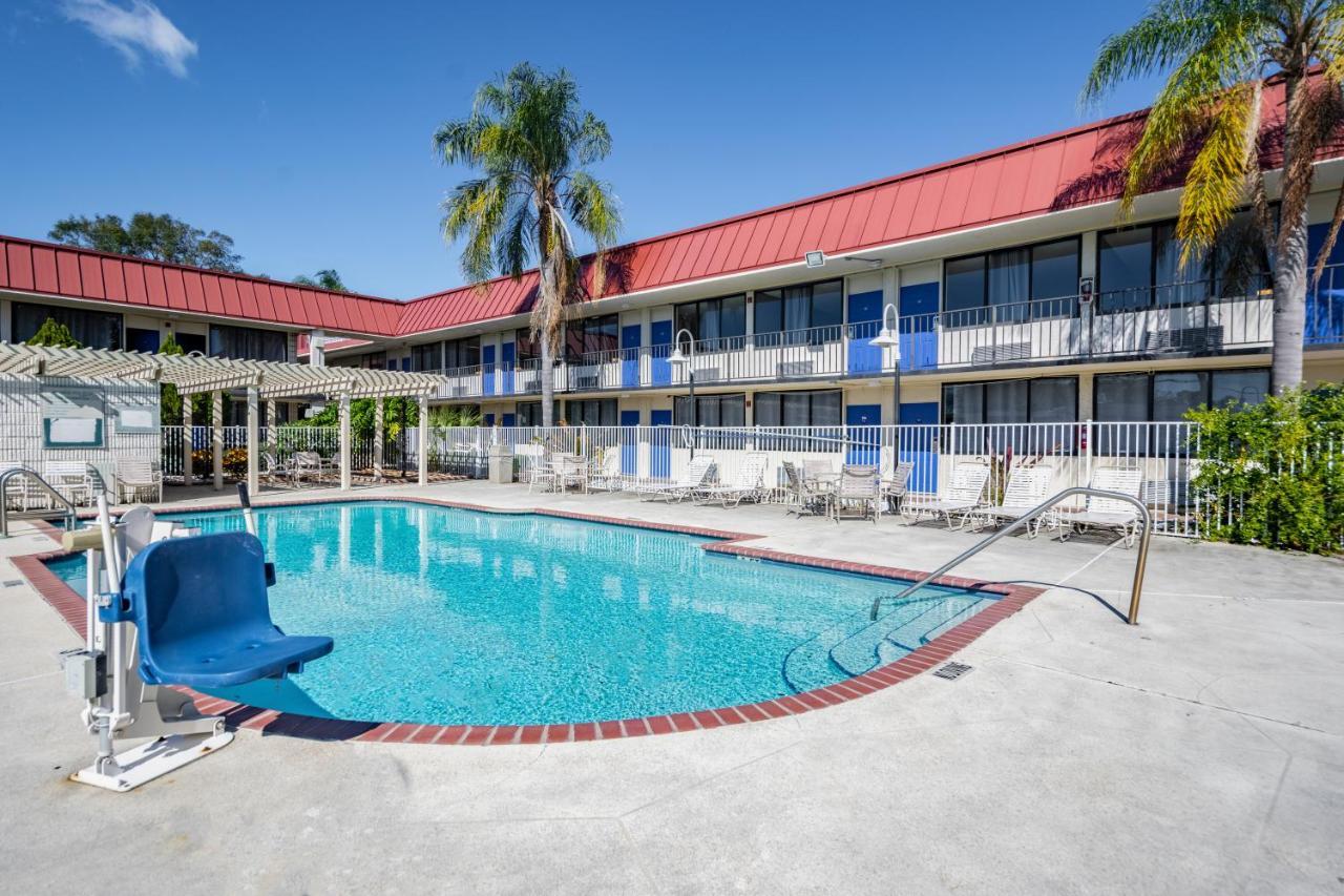 Econo Lodge Palm Harbor - Clearwater ภายนอก รูปภาพ
